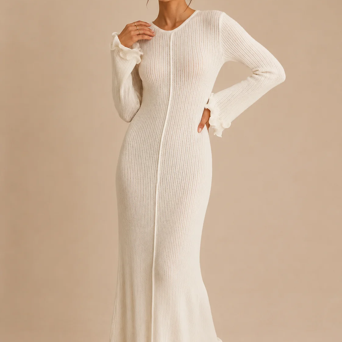 Elegant Long‑Sleeve Knit Maxi Dress
